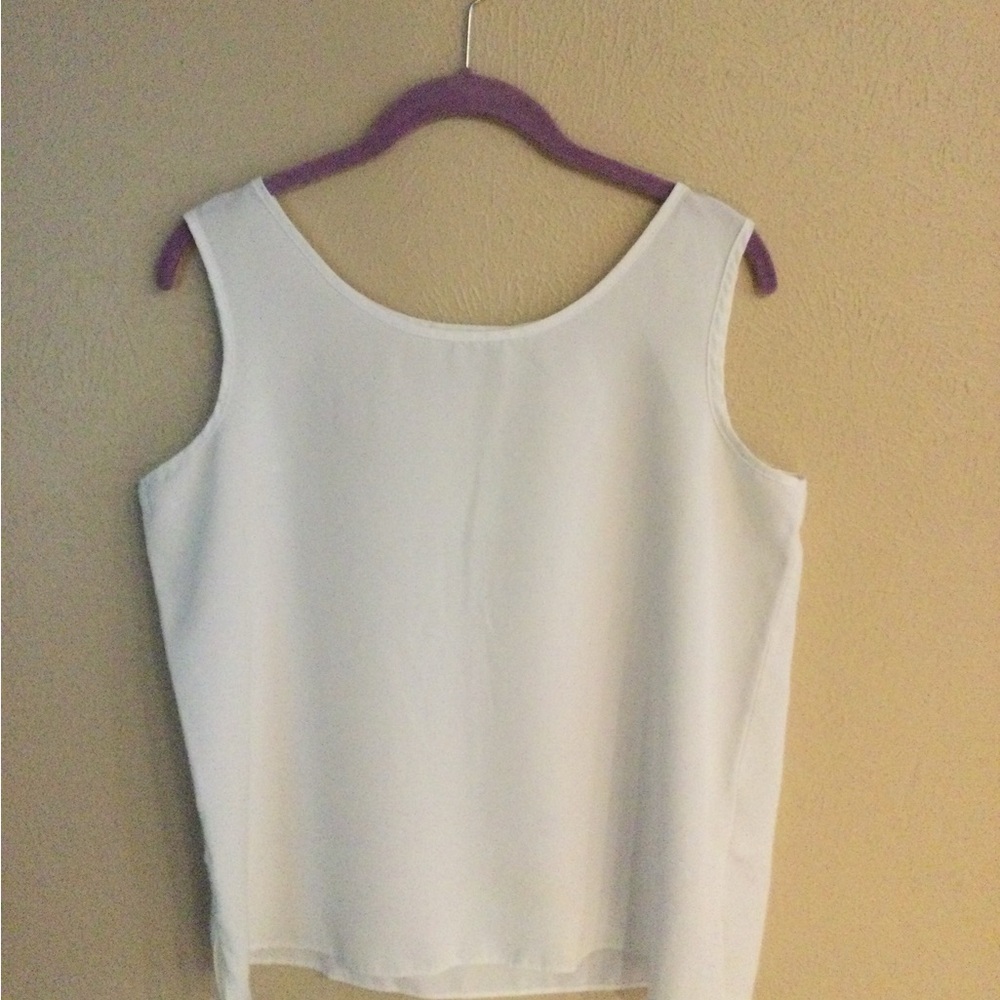 Elegant White Sleeveless Top